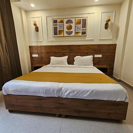 רישיקש Hotel Nirvana Bliss, Behind Parmarth Niketan מראה חיצוני תמונה