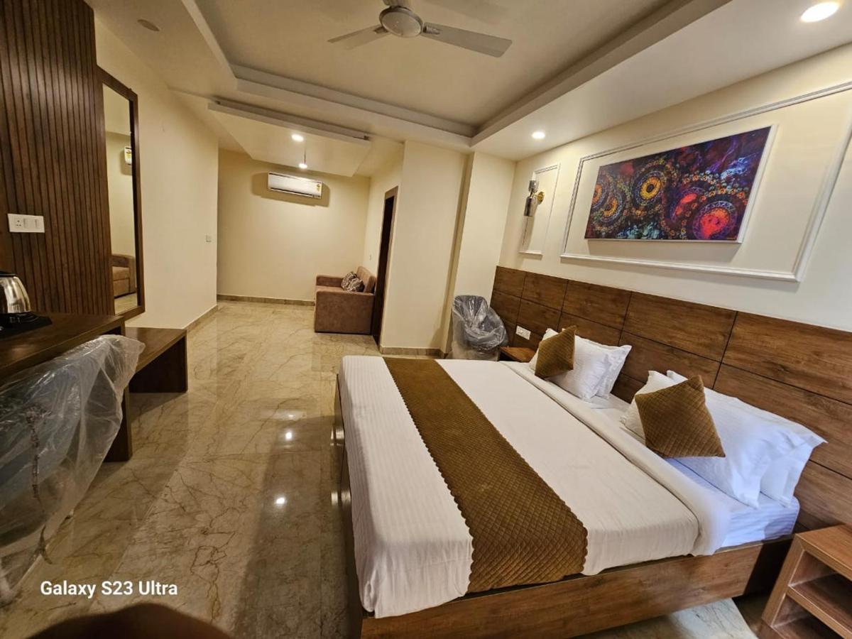 רישיקש Hotel Nirvana Bliss, Behind Parmarth Niketan מראה חיצוני תמונה
