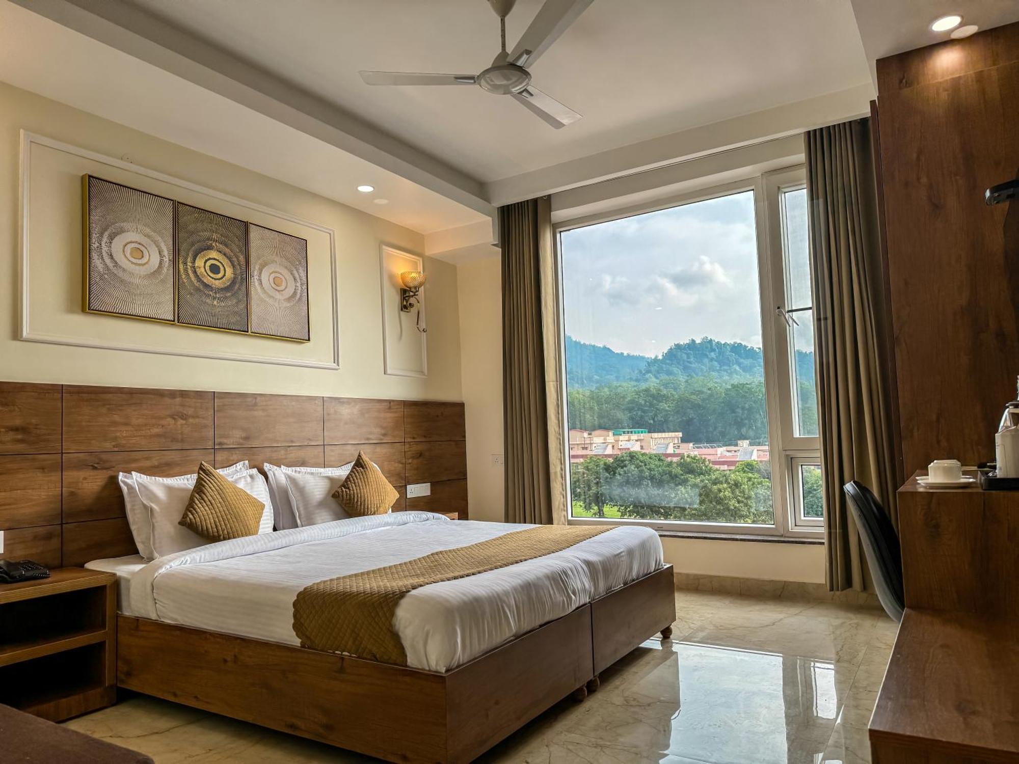 רישיקש Hotel Nirvana Bliss, Behind Parmarth Niketan מראה חיצוני תמונה