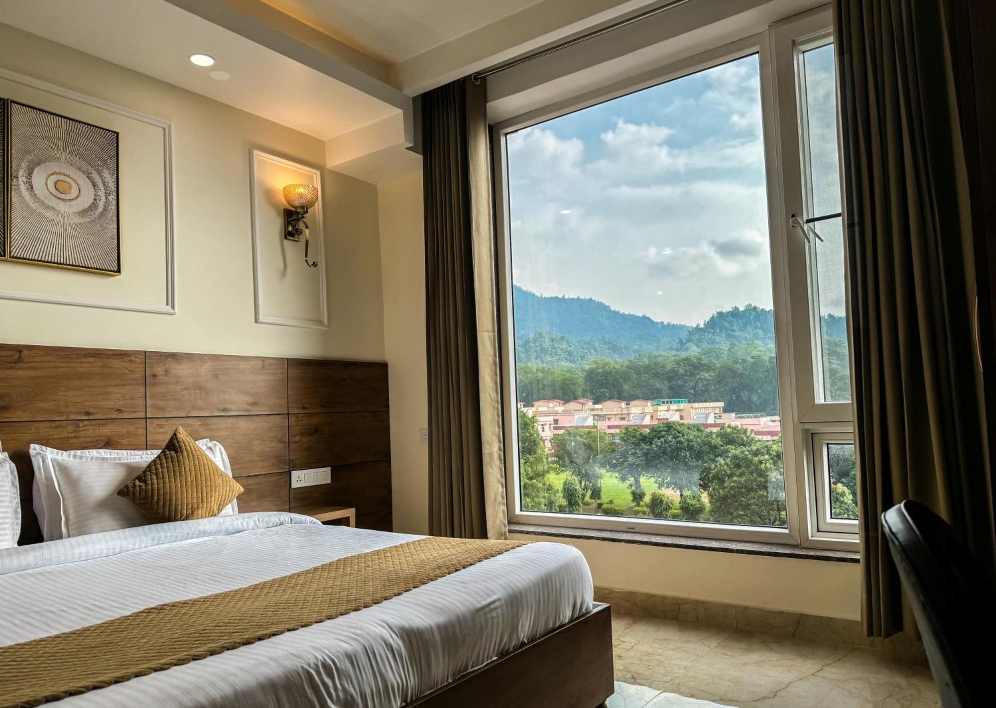 רישיקש Hotel Nirvana Bliss, Behind Parmarth Niketan מראה חיצוני תמונה