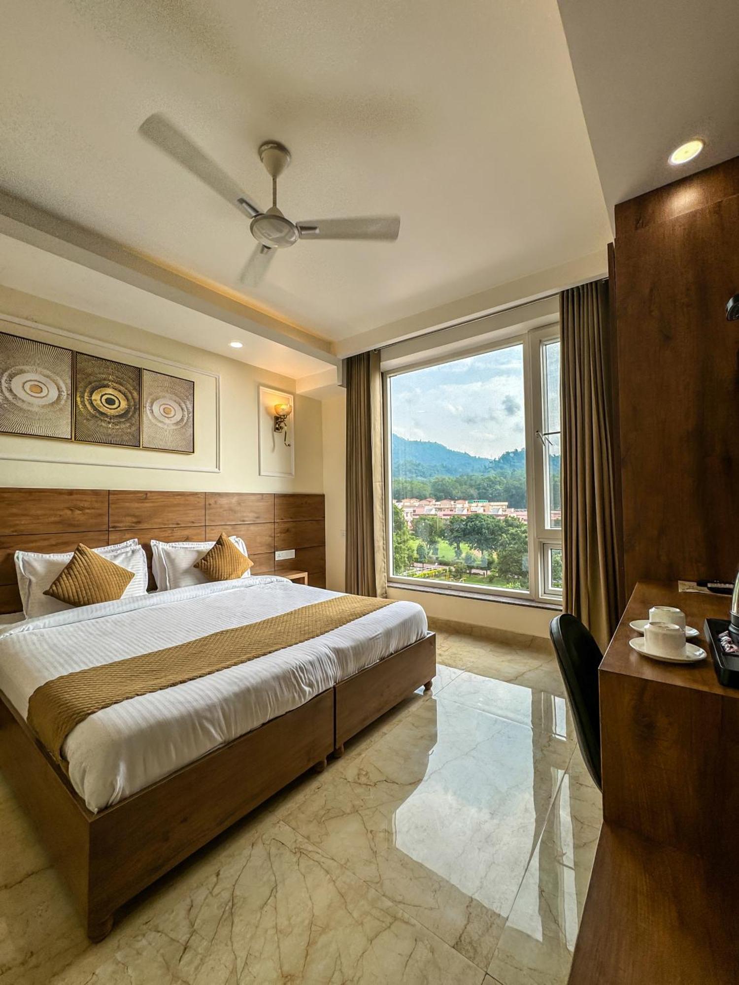 רישיקש Hotel Nirvana Bliss, Behind Parmarth Niketan מראה חיצוני תמונה