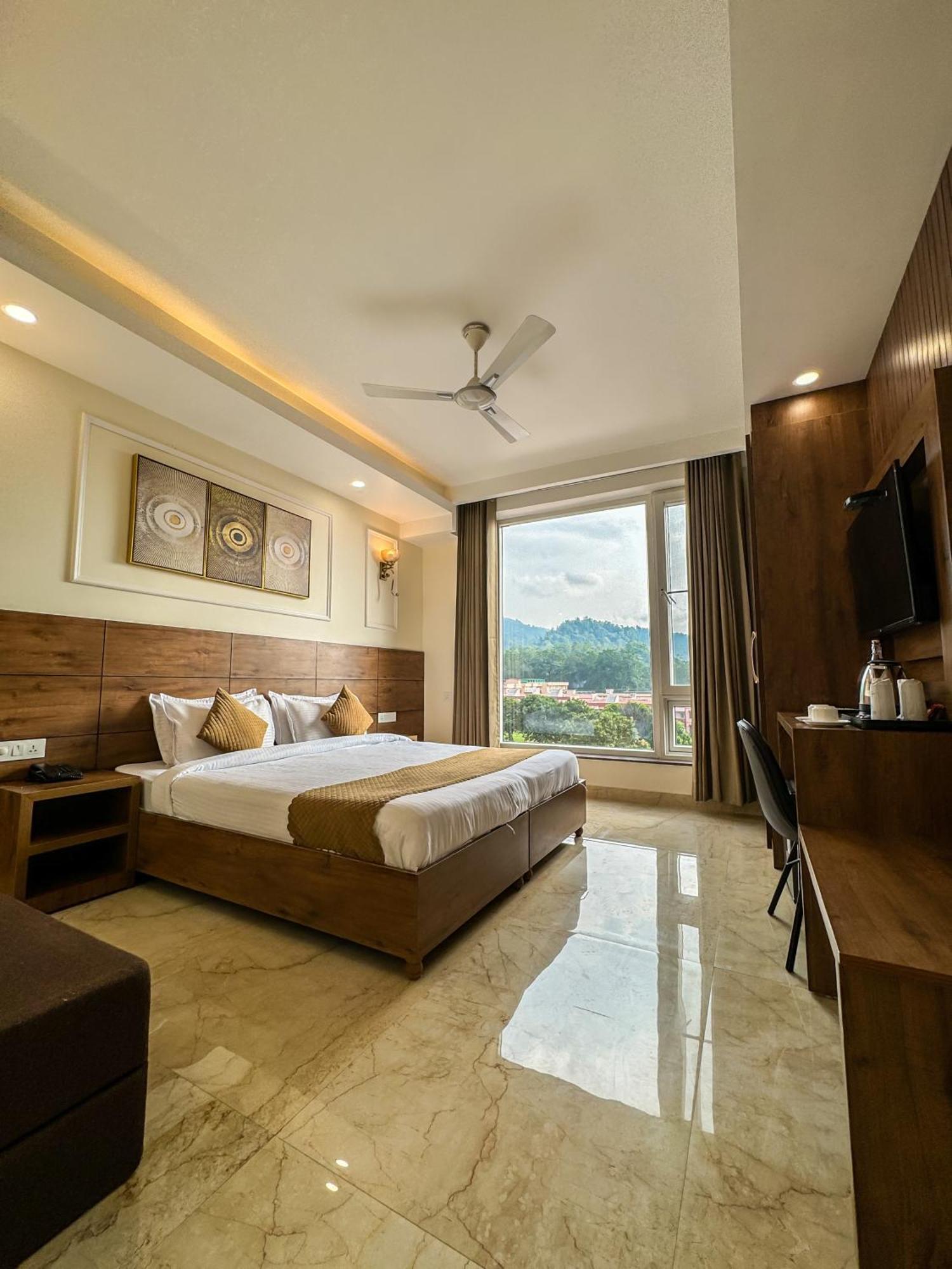 רישיקש Hotel Nirvana Bliss, Behind Parmarth Niketan מראה חיצוני תמונה