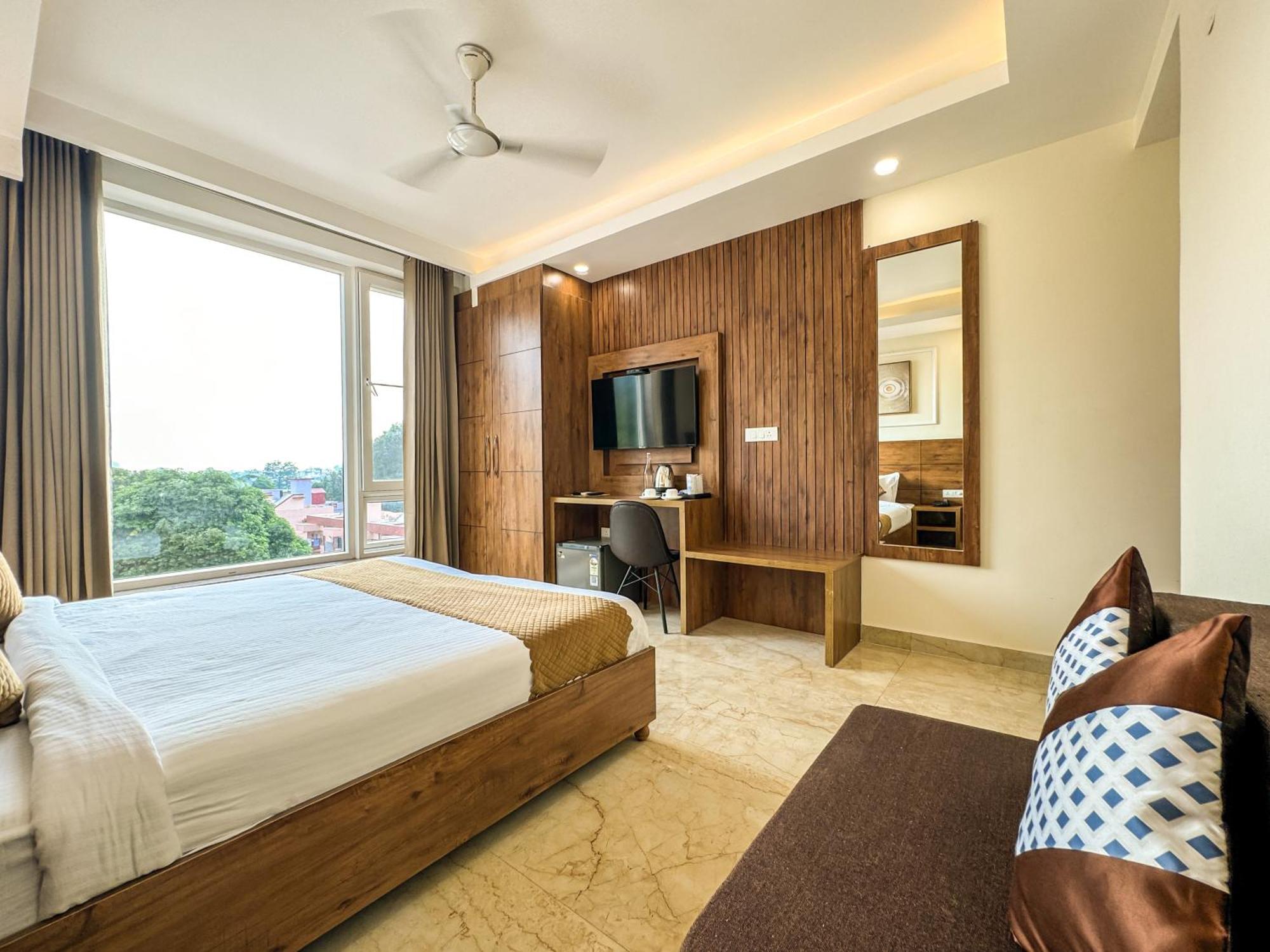 רישיקש Hotel Nirvana Bliss, Behind Parmarth Niketan מראה חיצוני תמונה