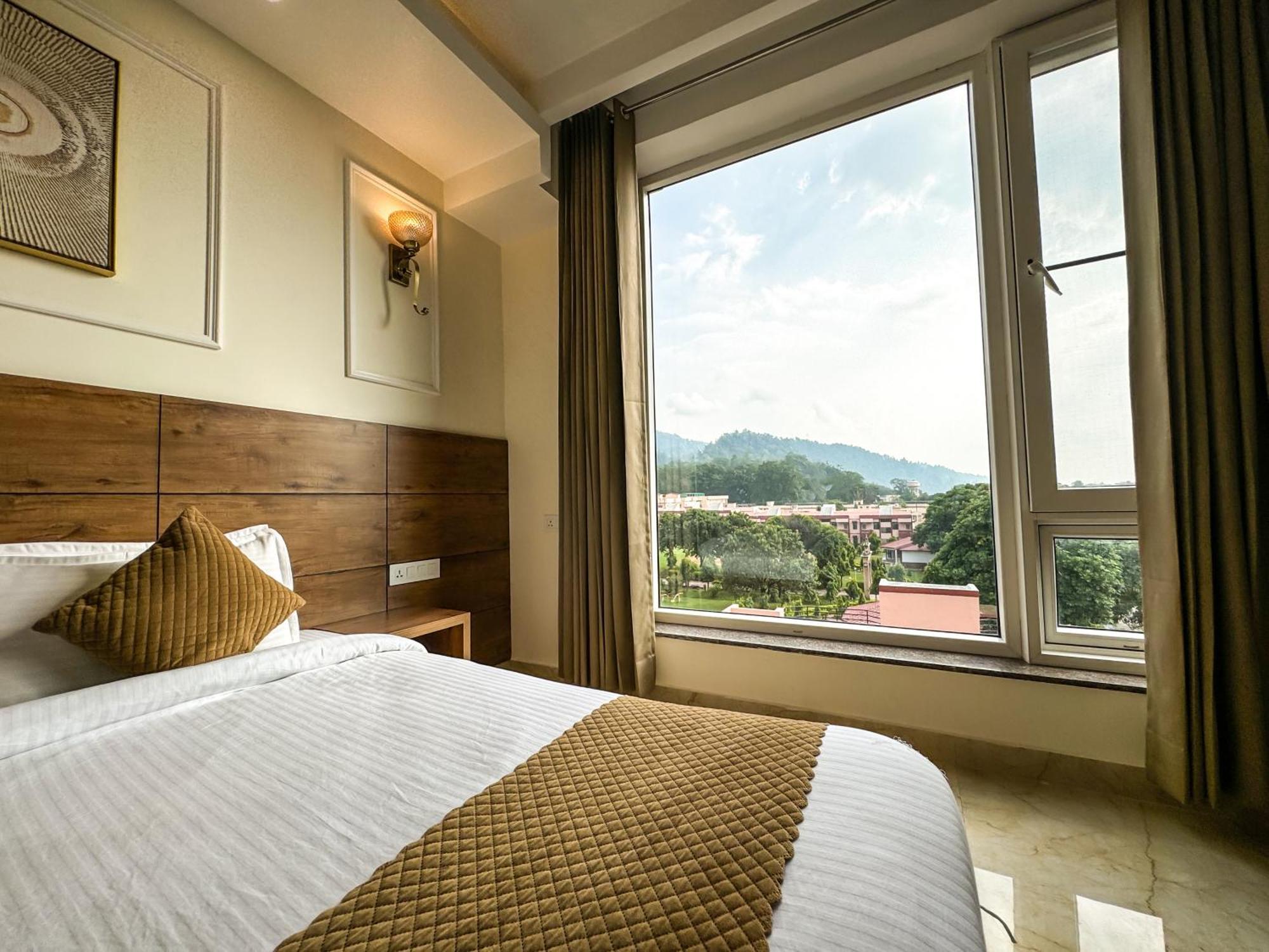 רישיקש Hotel Nirvana Bliss, Behind Parmarth Niketan מראה חיצוני תמונה
