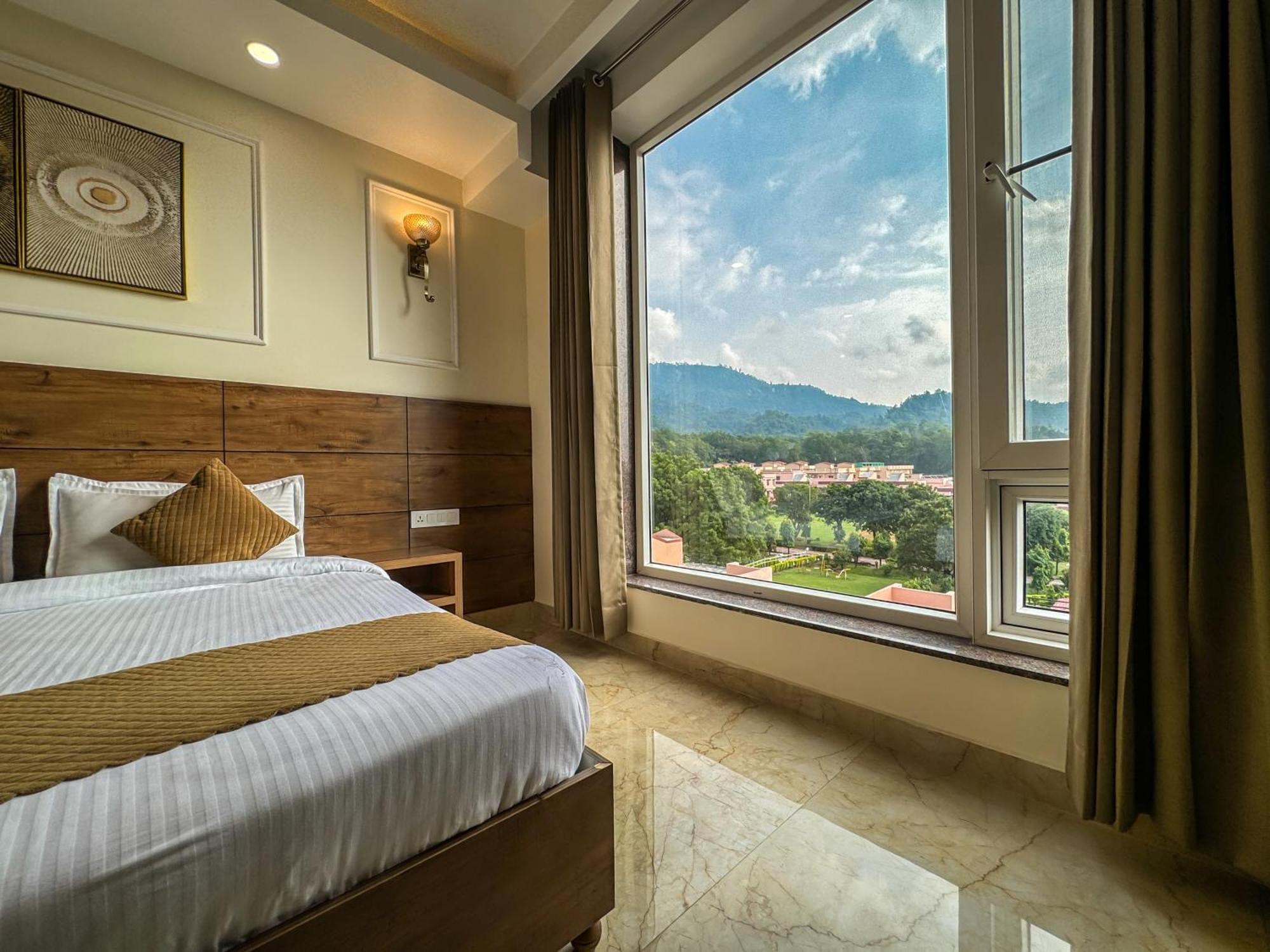 רישיקש Hotel Nirvana Bliss, Behind Parmarth Niketan מראה חיצוני תמונה